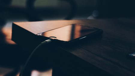 Telefonunuz Düşük Güç Modunda Daha Hızlı Şarj Ediyor mu?