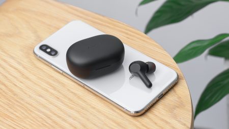 Uçakta Bluetooth Kulaklık Kullanmak Serbest mi?