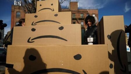 Amazon 1 trilyon dolar kaybeden ilk şirket oldu: Neredeyse “bir Google” kaybetti