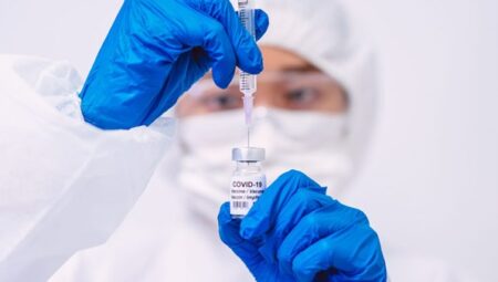 Bilim insanları, içilebilen Covid aşısı üzerinde çalışıyor