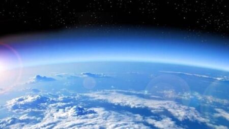 Kontrolsüz karbodioksit salınımı, Dünya atmosferini küçültüyor