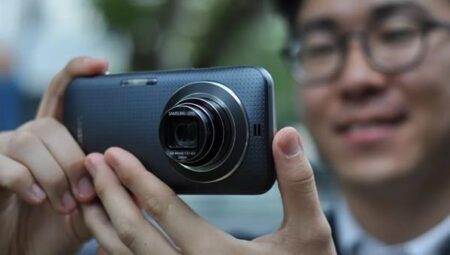 Samsung kamera odaklı Galaxy K serisini yeniden canlandırıyor