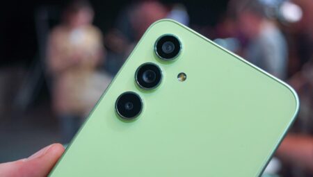 Yeni tanıtılan Samsung Galaxy A54, kamera güncellemesi aldı